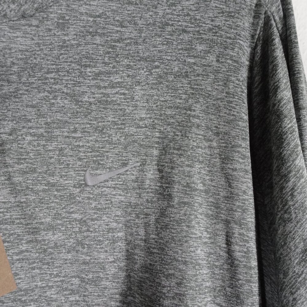 Nike Active Dri-Fit Running Top Women's Size 2X Gray Swift-Element UV 1/4-Zip - Picture 3 of 11